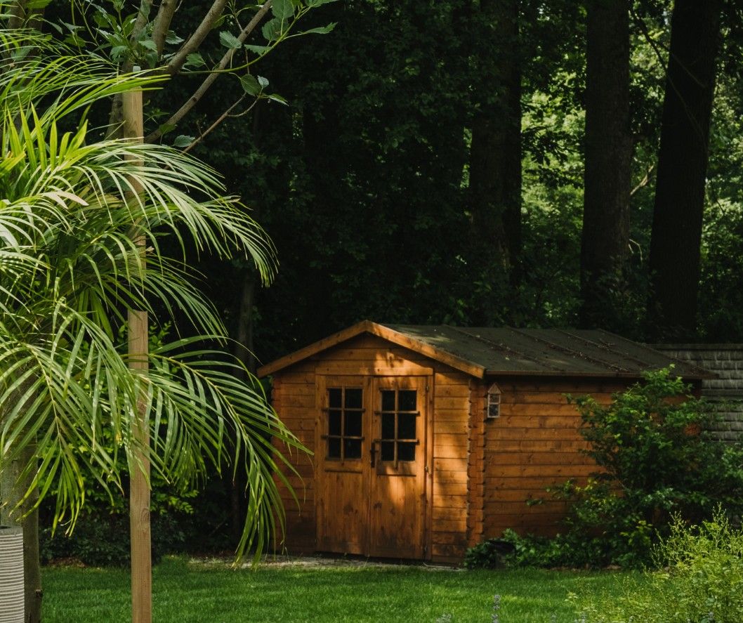 αποθήκευση εργαλείων κήπου